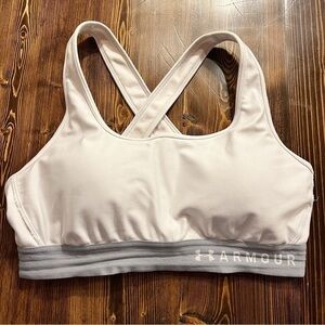Under Armour Cross Back Off White Solid Sports‎ Bra